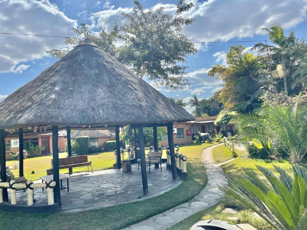 Reed Mat Lodge Lusaka Exteriér fotografie
