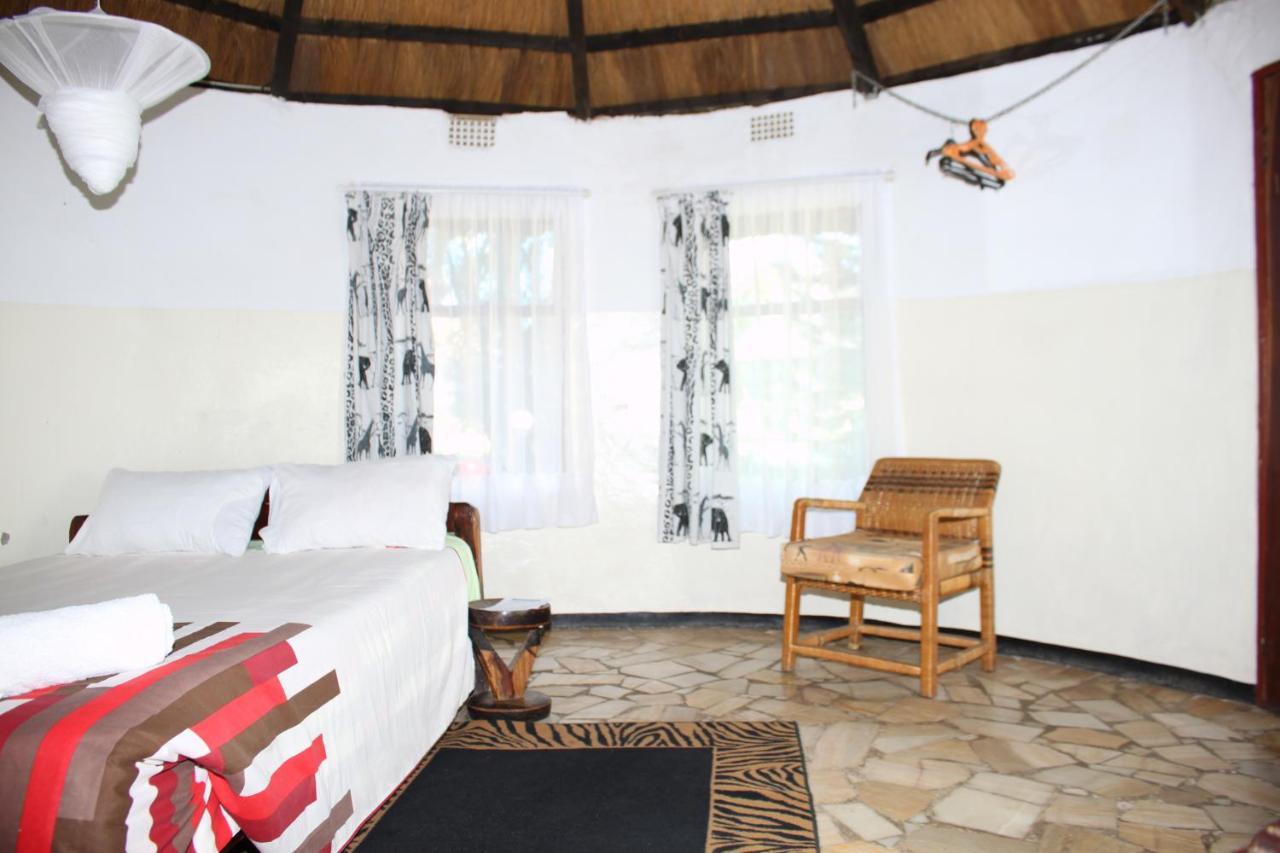 Reed Mat Lodge Lusaka Exteriér fotografie